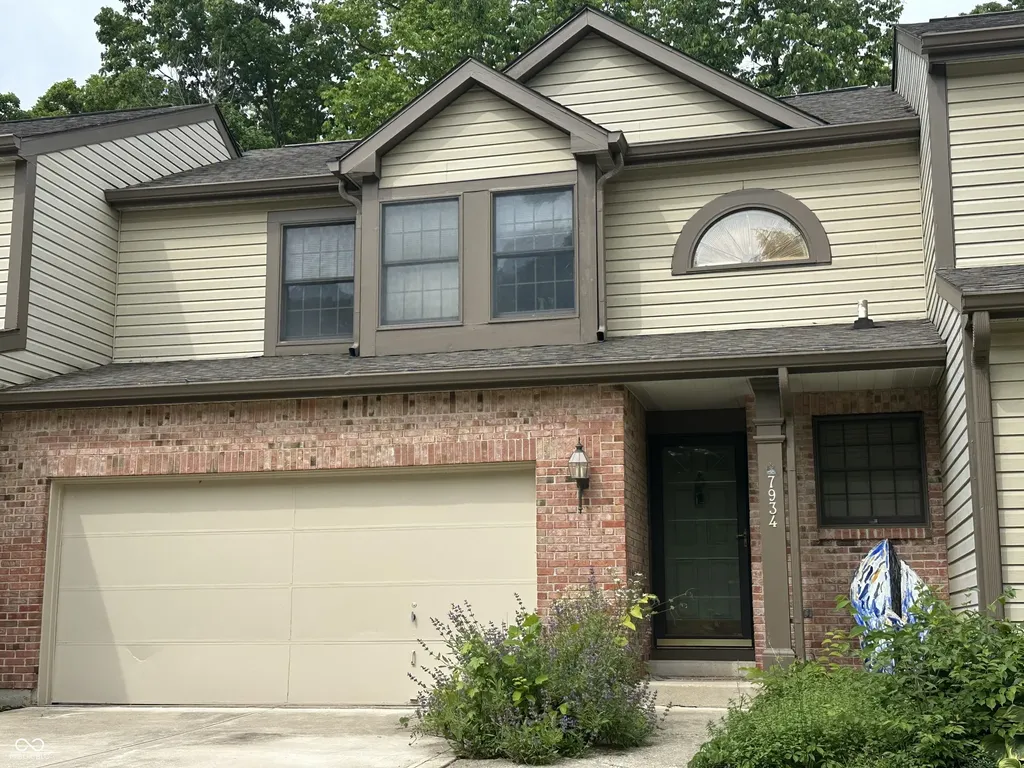 7934 Sunset Bay Indianapolis IN 46236