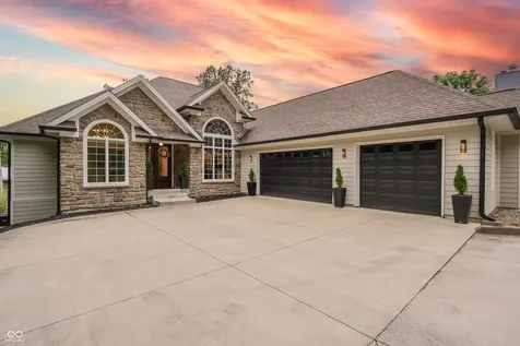 11911 W Grandview Drive Columbus IN 47201
