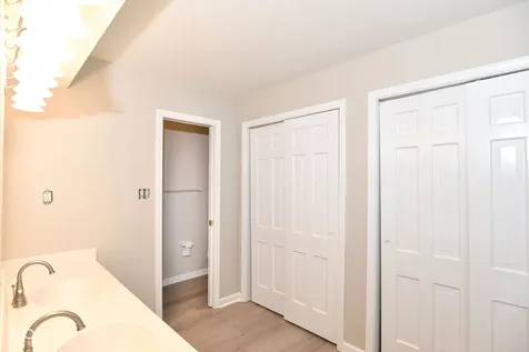 6735 Highburry Court Indianapolis IN 46256