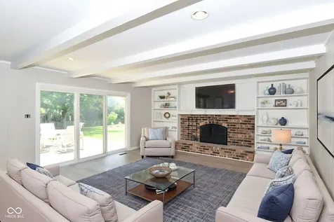 6735 Highburry Court Indianapolis IN 46256