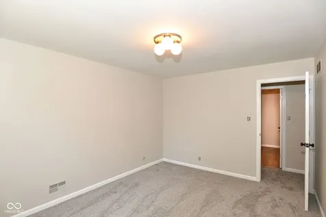 6735 Highburry Court Indianapolis IN 46256