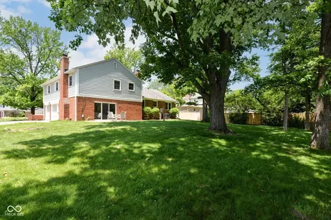 6735 Highburry Court Indianapolis IN 46256