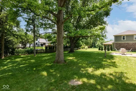 6735 Highburry Court Indianapolis IN 46256