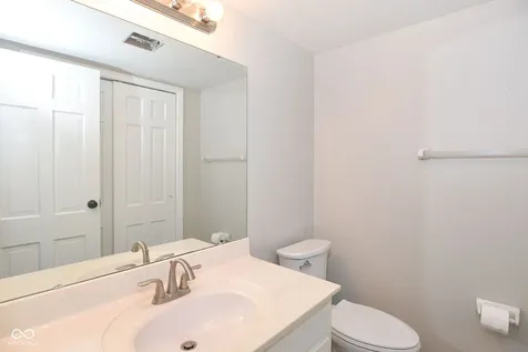 6735 Highburry Court Indianapolis IN 46256