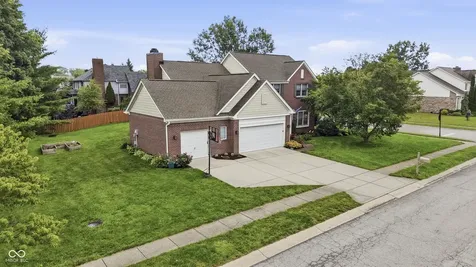 10917 Yorktown Crossing Carmel IN 46032