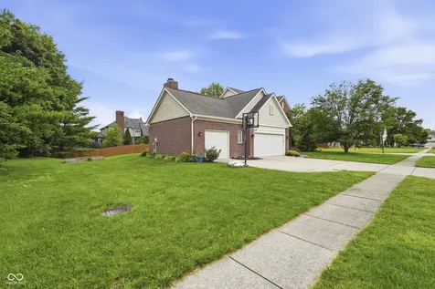 10917 Yorktown Crossing Carmel IN 46032