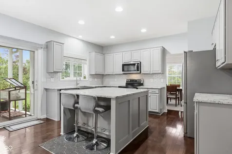 10917 Yorktown Crossing Carmel IN 46032
