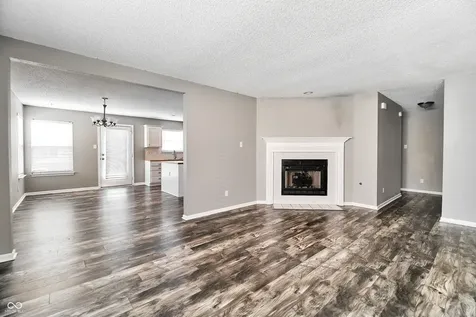 10275 Lothbury Circle Fishers IN 46037