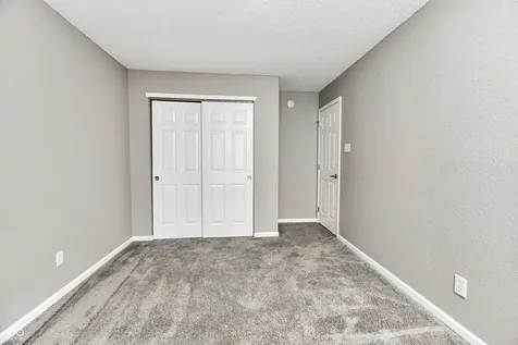 10275 Lothbury Circle Fishers IN 46037