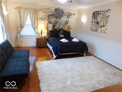 909 E 38th Street Indianapolis IN 46205