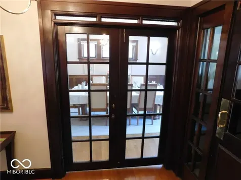 909 E 38th Street Indianapolis IN 46205