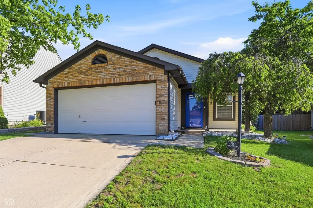 10352 Sun Gold Court Fishers IN 46037