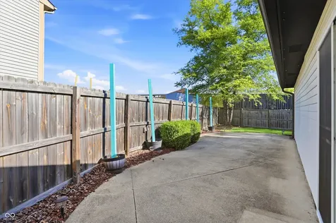 10352 Sun Gold Court Fishers IN 46037