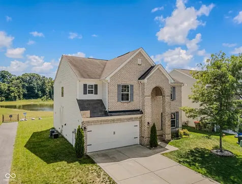 2071 Creek Bank Drive Columbus IN 47201