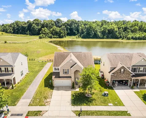 2071 Creek Bank Drive Columbus IN 47201