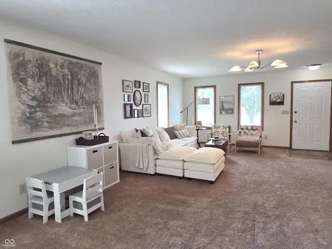 110 Sterling Drive Pittsboro IN 46167
