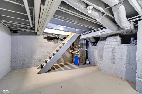 934 Olive Street Indianapolis IN 46203