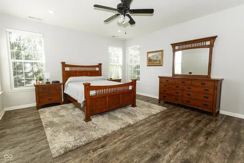 9239 Thames Drive Avon IN 46123