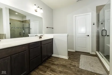 9239 Thames Drive Avon IN 46123