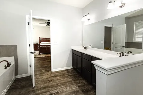 9239 Thames Drive Avon IN 46123