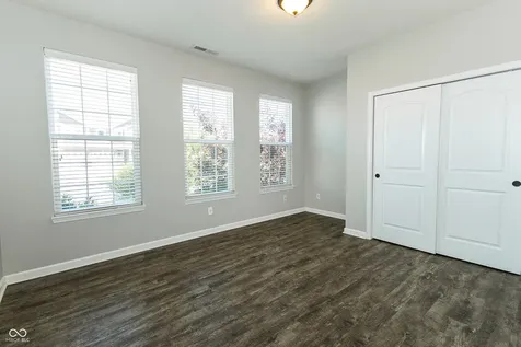 9239 Thames Drive Avon IN 46123