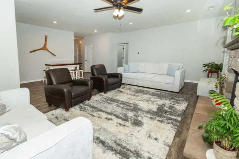 9239 Thames Drive Avon IN 46123