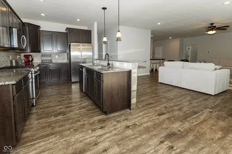 9239 Thames Drive Avon IN 46123