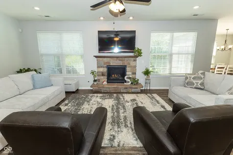9239 Thames Drive Avon IN 46123