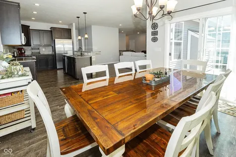 9239 Thames Drive Avon IN 46123