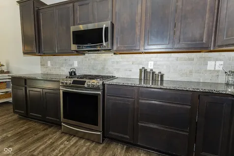 9239 Thames Drive Avon IN 46123