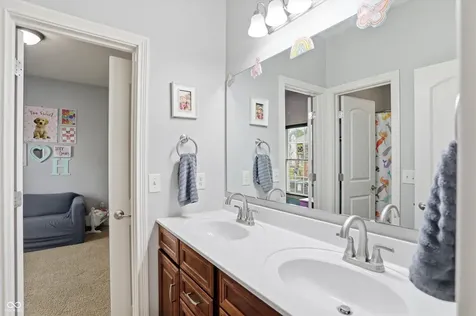3724 Morningside Drive Greenwood IN 46143