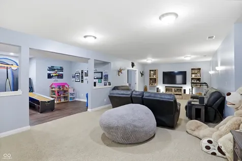 3724 Morningside Drive Greenwood IN 46143