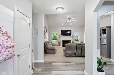 3724 Morningside Drive Greenwood IN 46143