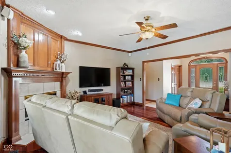 2045 Aspen Drive Avon IN 46123