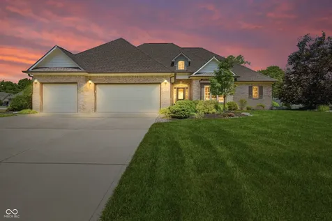 2045 Aspen Drive Avon IN 46123