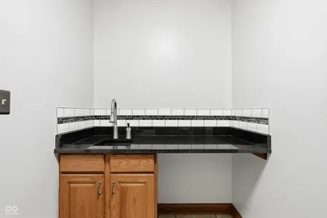 2045 Aspen Drive Avon IN 46123