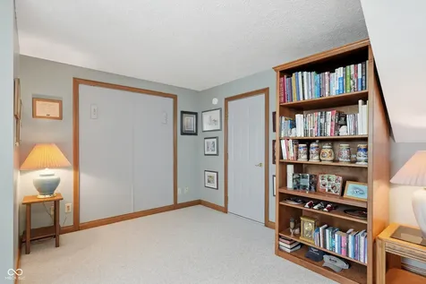 2045 Aspen Drive Avon IN 46123