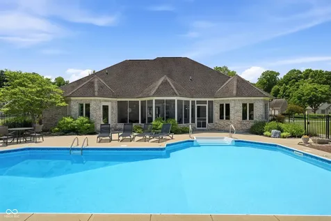 2045 Aspen Drive Avon IN 46123