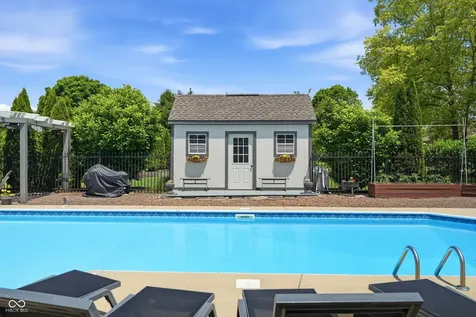 2045 Aspen Drive Avon IN 46123