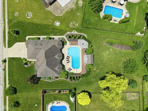 2045 Aspen Drive Avon IN 46123