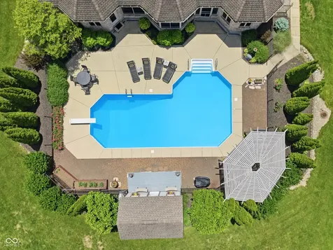 2045 Aspen Drive Avon IN 46123