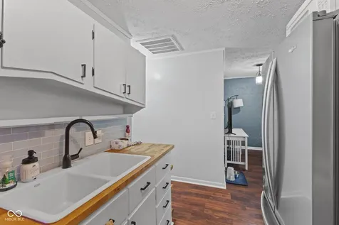 407-409 N Wayne Street Danville IN 46122