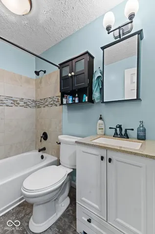 407-409 N Wayne Street Danville IN 46122