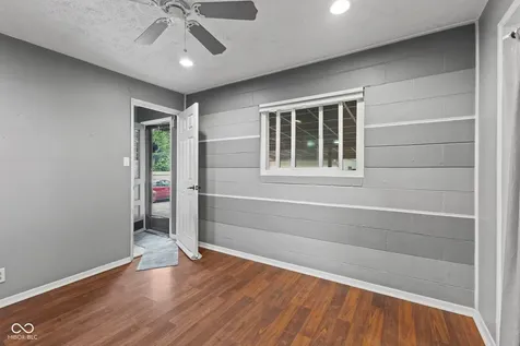 407-409 N Wayne Street Danville IN 46122
