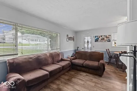 407-409 N Wayne Street Danville IN 46122