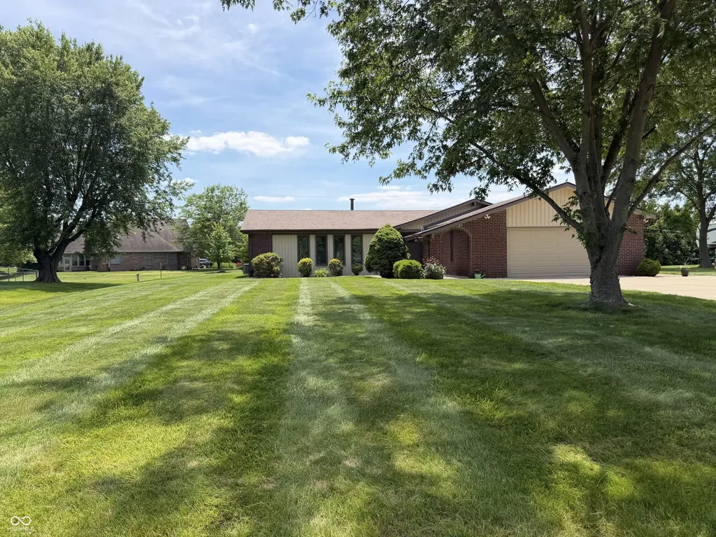 7007 W Meadows Lane Greenfield IN 46140
