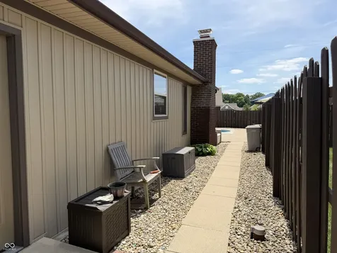 7007 W Meadows Lane Greenfield IN 46140