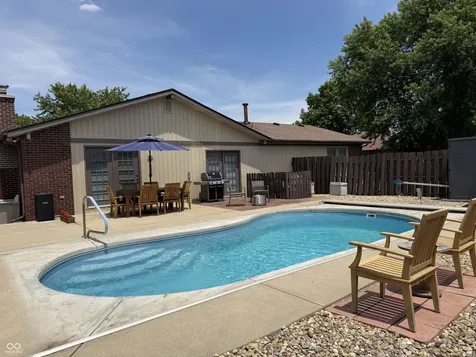 7007 W Meadows Lane Greenfield IN 46140