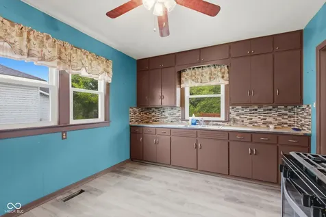 421 S East Street Tipton IN 46072