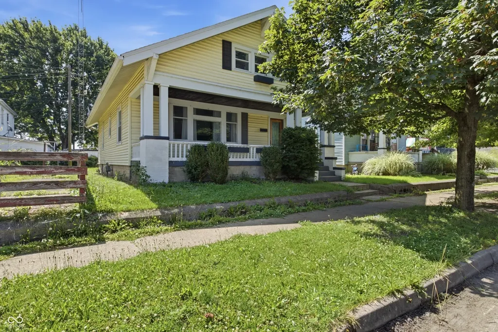 1022 N Grand Avenue Connersville IN 47331